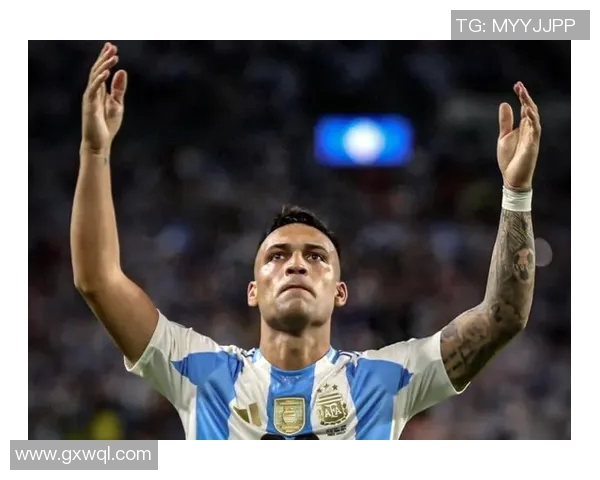 意杯决赛劳塔罗破门助球队夺冠展现英雄本色