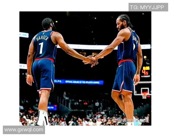 快船大胜马刺,取得胜利关键战 快船大胜马刺,取得胜利关键战